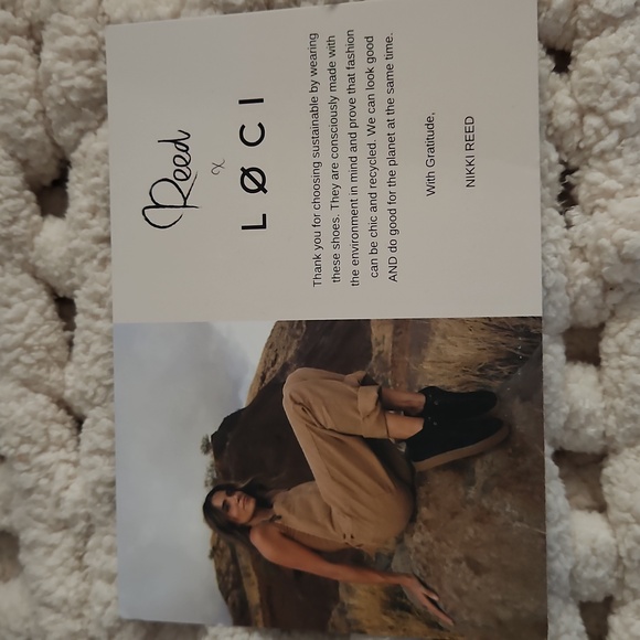 Loci Ten Vegan Logo High-Top Sneakers - Picture 12 of 16